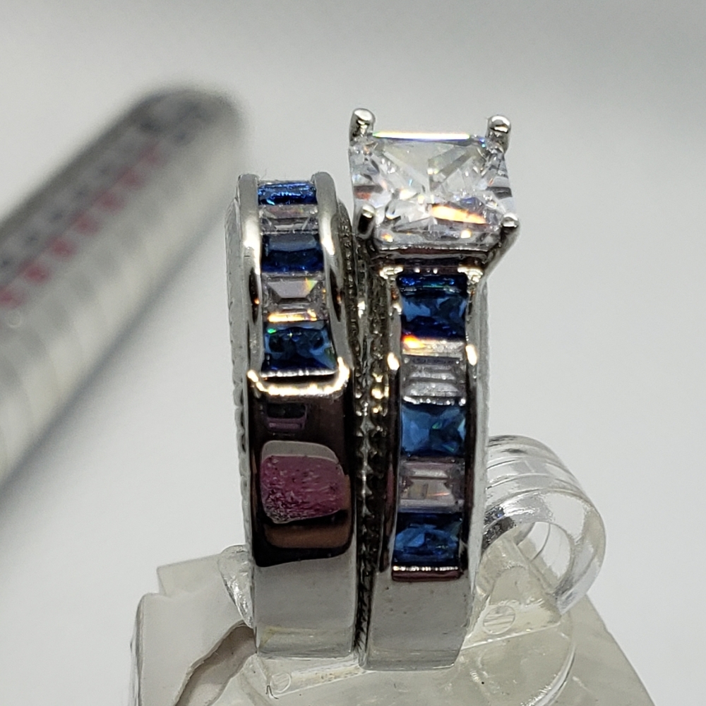 Saphire & cz ring set Gorgeous .925 stamped - Picture 3 of 6